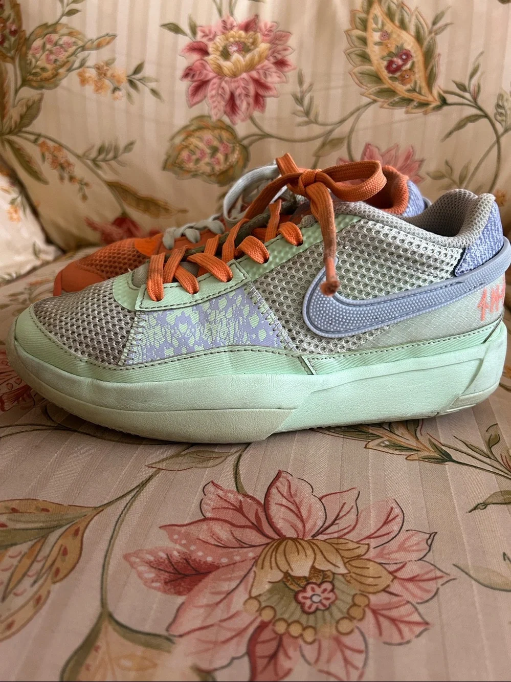 Nike JA 1 Mismatched Sneakers 4.5Y RARE